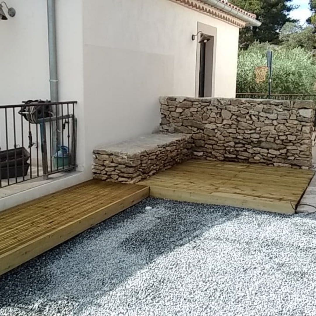 Terrasse en bois de pin